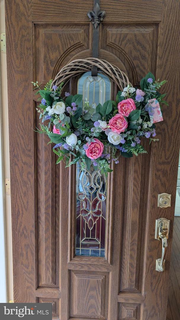 11819 TROIKA CT, WOODBRIDGE, Virginia 22192, 4 Bedrooms Bedrooms, ,4 BathroomsBathrooms,Residential,For sale,11819 TROIKA CT,VAPW2110330 MLS # VAPW2110330