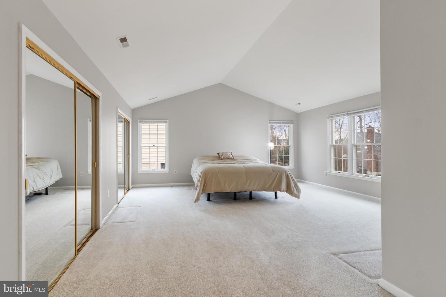 11819 TROIKA CT, WOODBRIDGE, Virginia 22192, 4 Bedrooms Bedrooms, ,4 BathroomsBathrooms,Residential,For sale,11819 TROIKA CT,VAPW2110330 MLS # VAPW2110330