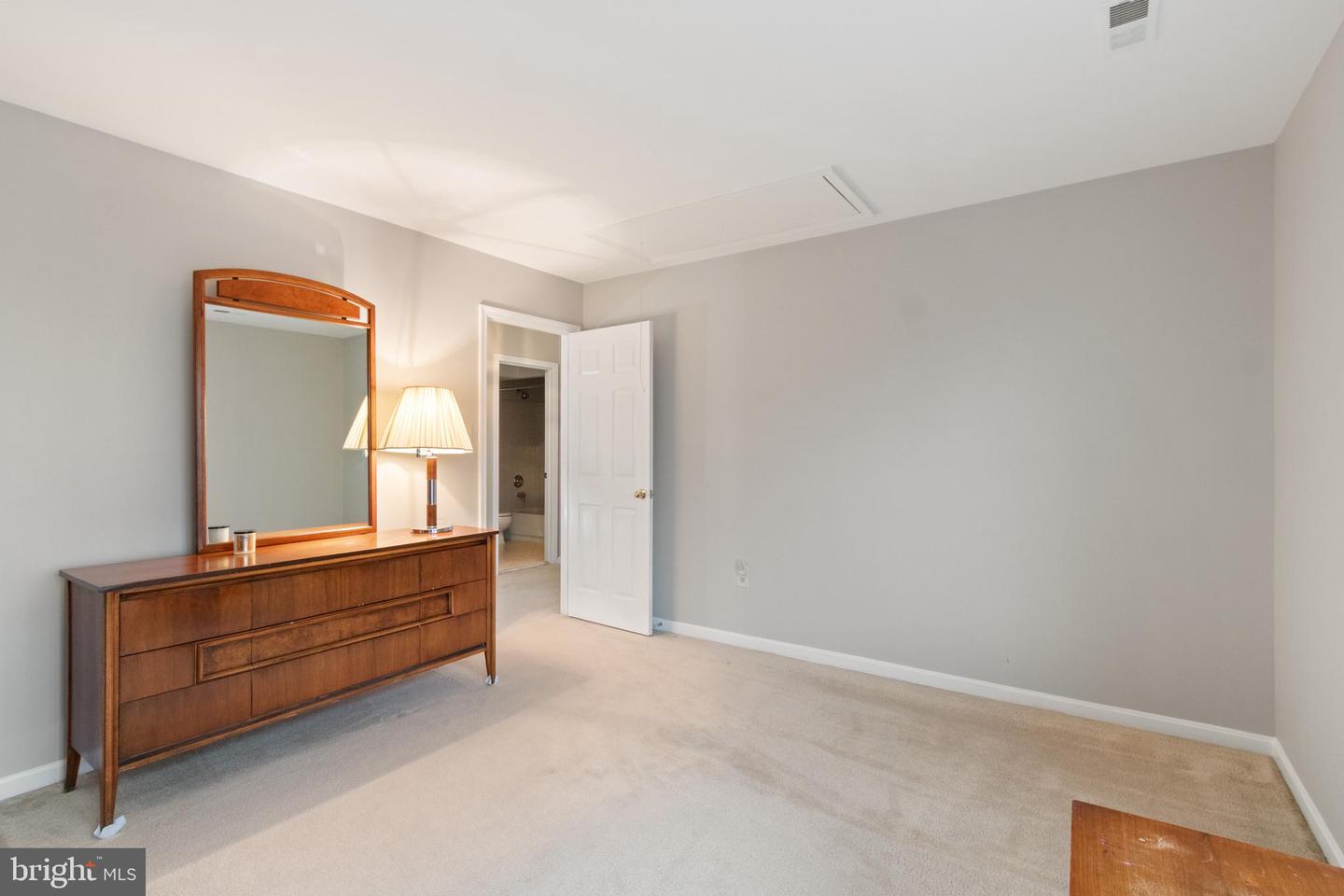 11819 TROIKA CT, WOODBRIDGE, Virginia 22192, 4 Bedrooms Bedrooms, ,4 BathroomsBathrooms,Residential,For sale,11819 TROIKA CT,VAPW2110330 MLS # VAPW2110330