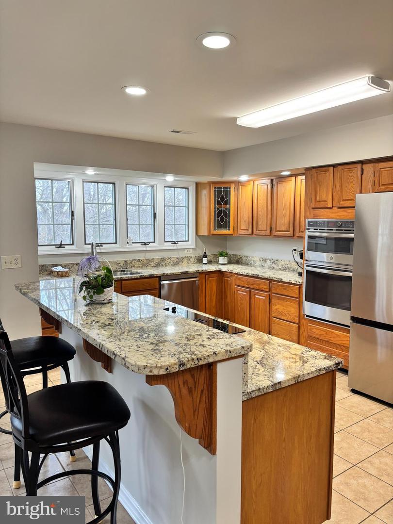 11819 TROIKA CT, WOODBRIDGE, Virginia 22192, 4 Bedrooms Bedrooms, ,4 BathroomsBathrooms,Residential,For sale,11819 TROIKA CT,VAPW2110330 MLS # VAPW2110330