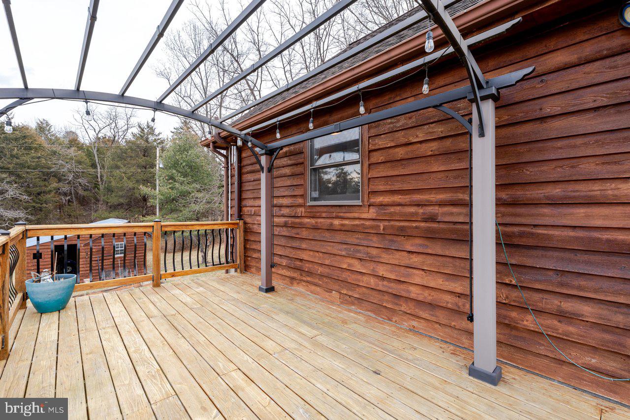 121 SPIKER LN, STRASBURG, Virginia 22657, 4 Bedrooms Bedrooms, 16 Rooms Rooms,2 BathroomsBathrooms,Residential,For sale,121 SPIKER LN,VASH2013344 MLS # VASH2013344