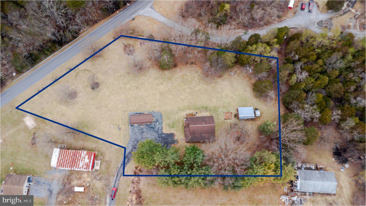 121 SPIKER LN, STRASBURG, Virginia 22657, 4 Bedrooms Bedrooms, 16 Rooms Rooms,2 BathroomsBathrooms,Residential,For sale,121 SPIKER LN,VASH2013344 MLS # VASH2013344