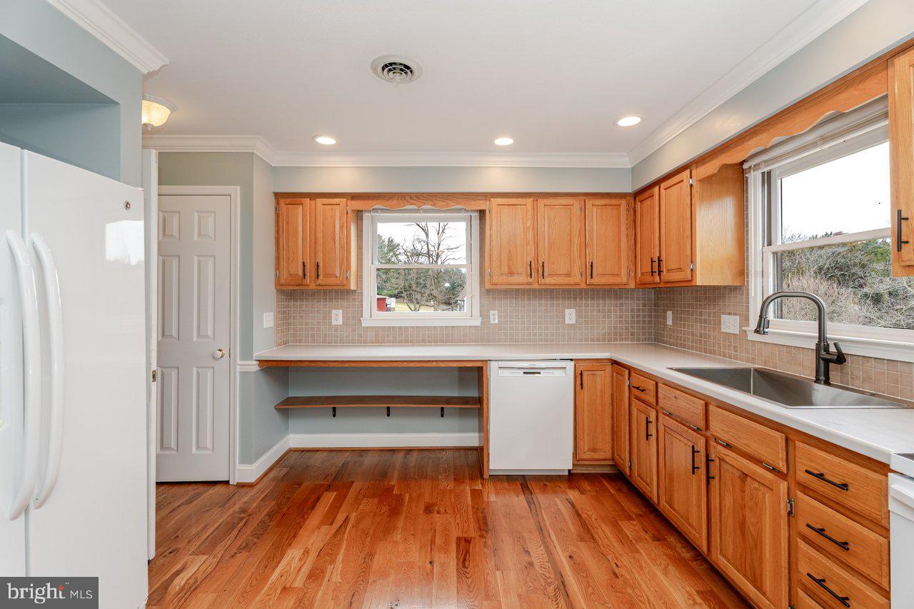 121 SPIKER LN, STRASBURG, Virginia 22657, 4 Bedrooms Bedrooms, 16 Rooms Rooms,2 BathroomsBathrooms,Residential,For sale,121 SPIKER LN,VASH2013344 MLS # VASH2013344