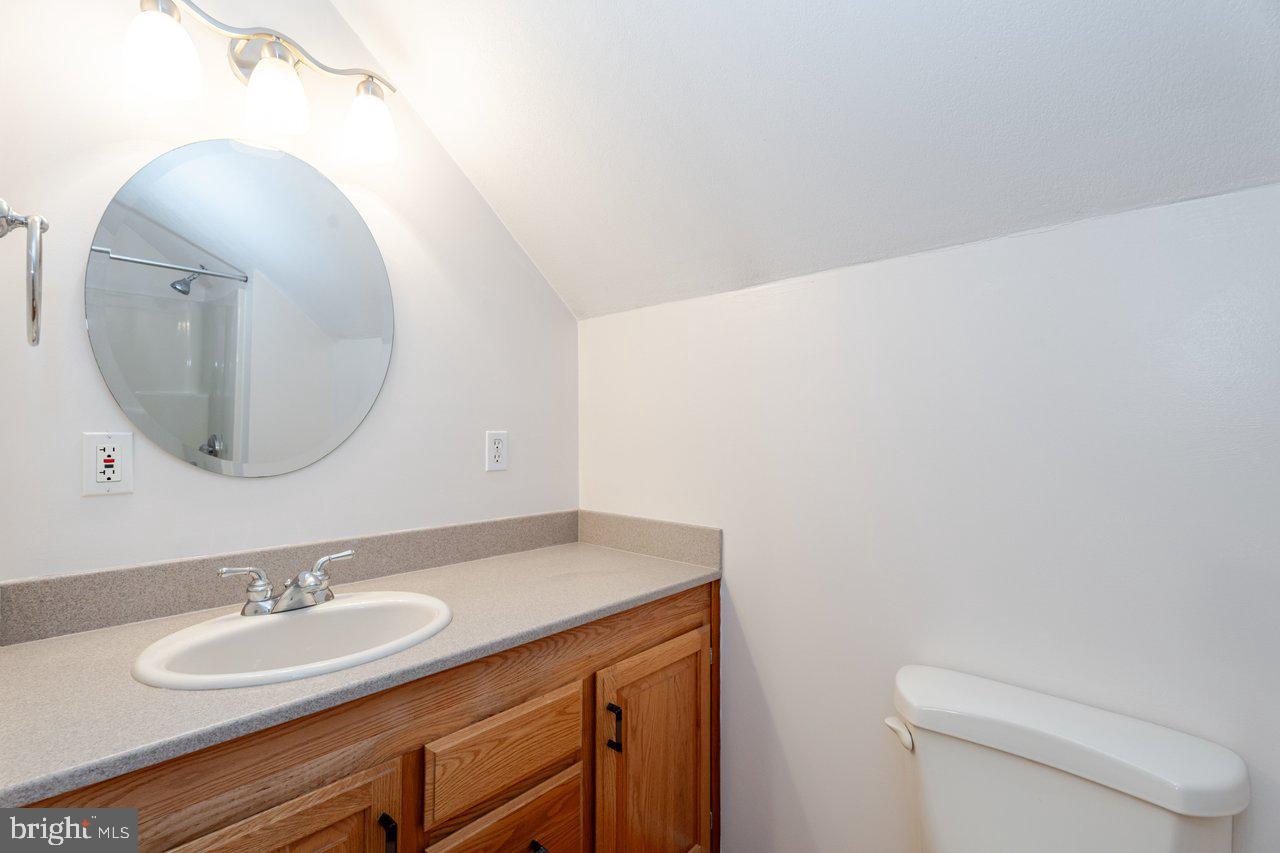 121 SPIKER LN, STRASBURG, Virginia 22657, 4 Bedrooms Bedrooms, 16 Rooms Rooms,2 BathroomsBathrooms,Residential,For sale,121 SPIKER LN,VASH2013344 MLS # VASH2013344