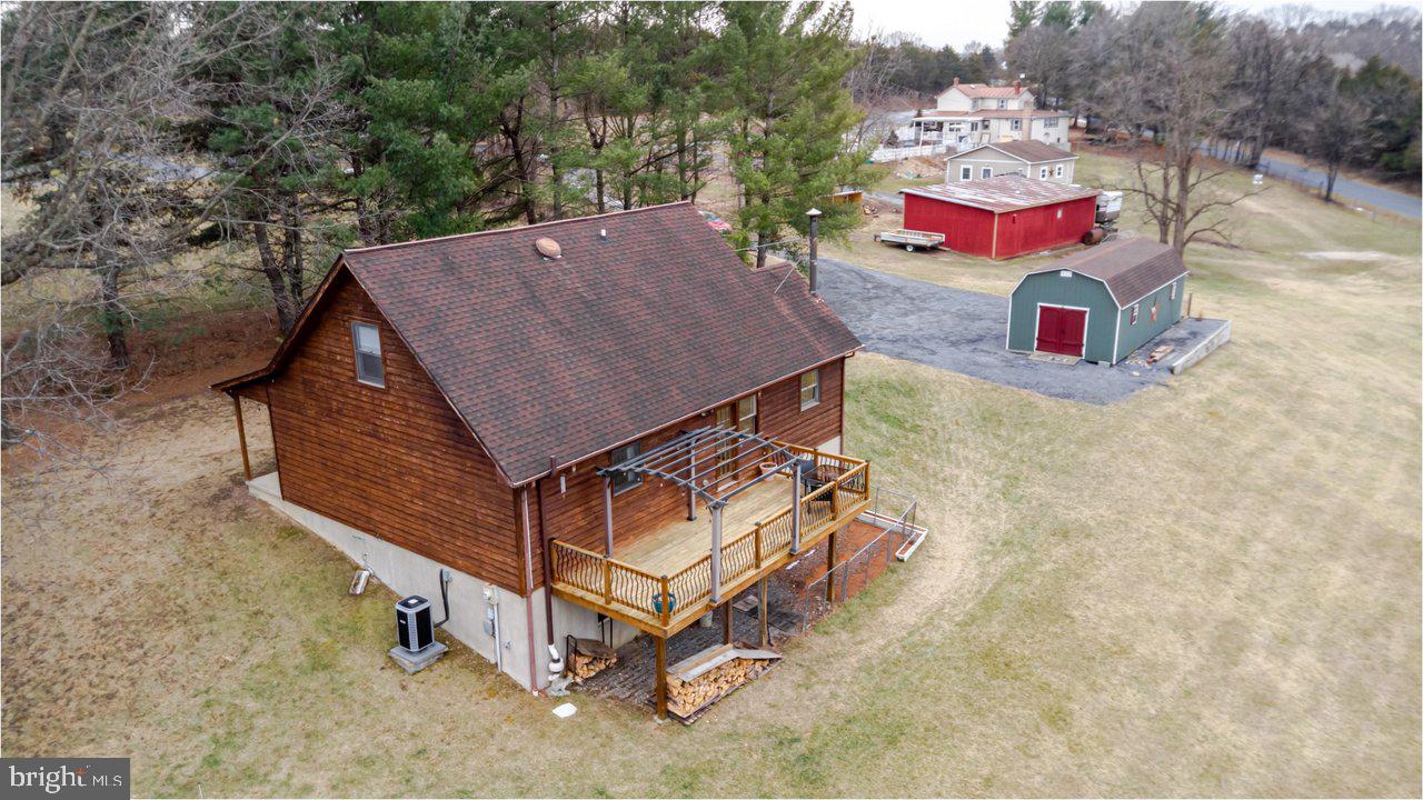 121 SPIKER LN, STRASBURG, Virginia 22657, 4 Bedrooms Bedrooms, 16 Rooms Rooms,2 BathroomsBathrooms,Residential,For sale,121 SPIKER LN,VASH2013344 MLS # VASH2013344