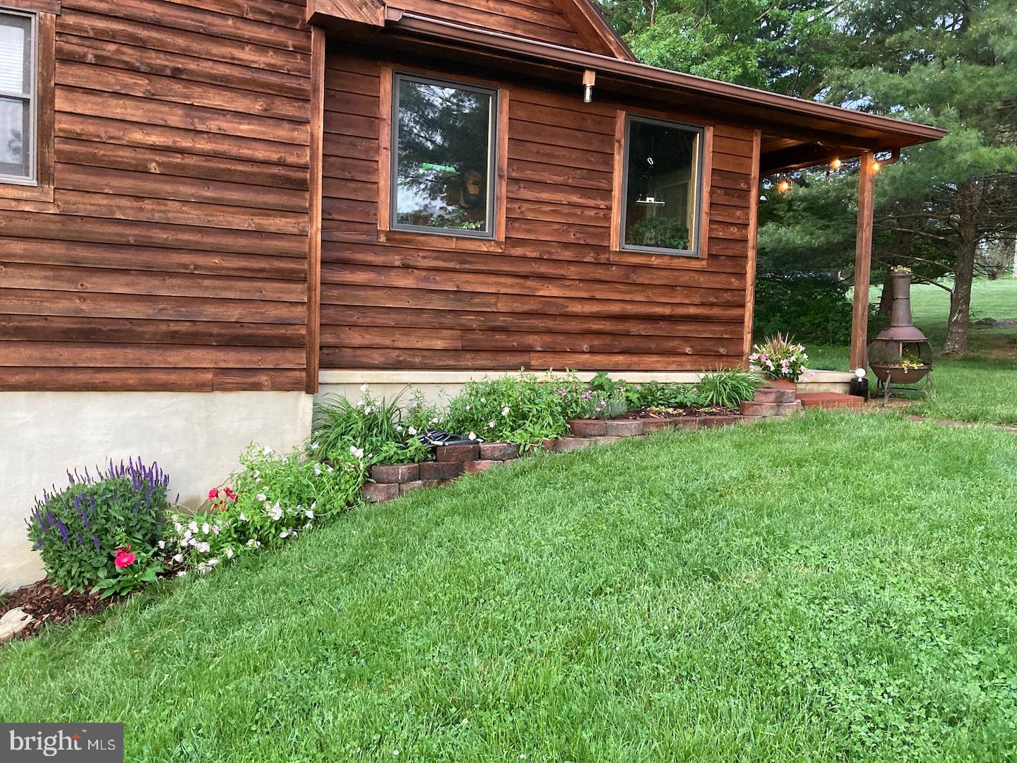 121 SPIKER LN, STRASBURG, Virginia 22657, 4 Bedrooms Bedrooms, 16 Rooms Rooms,2 BathroomsBathrooms,Residential,For sale,121 SPIKER LN,VASH2013344 MLS # VASH2013344