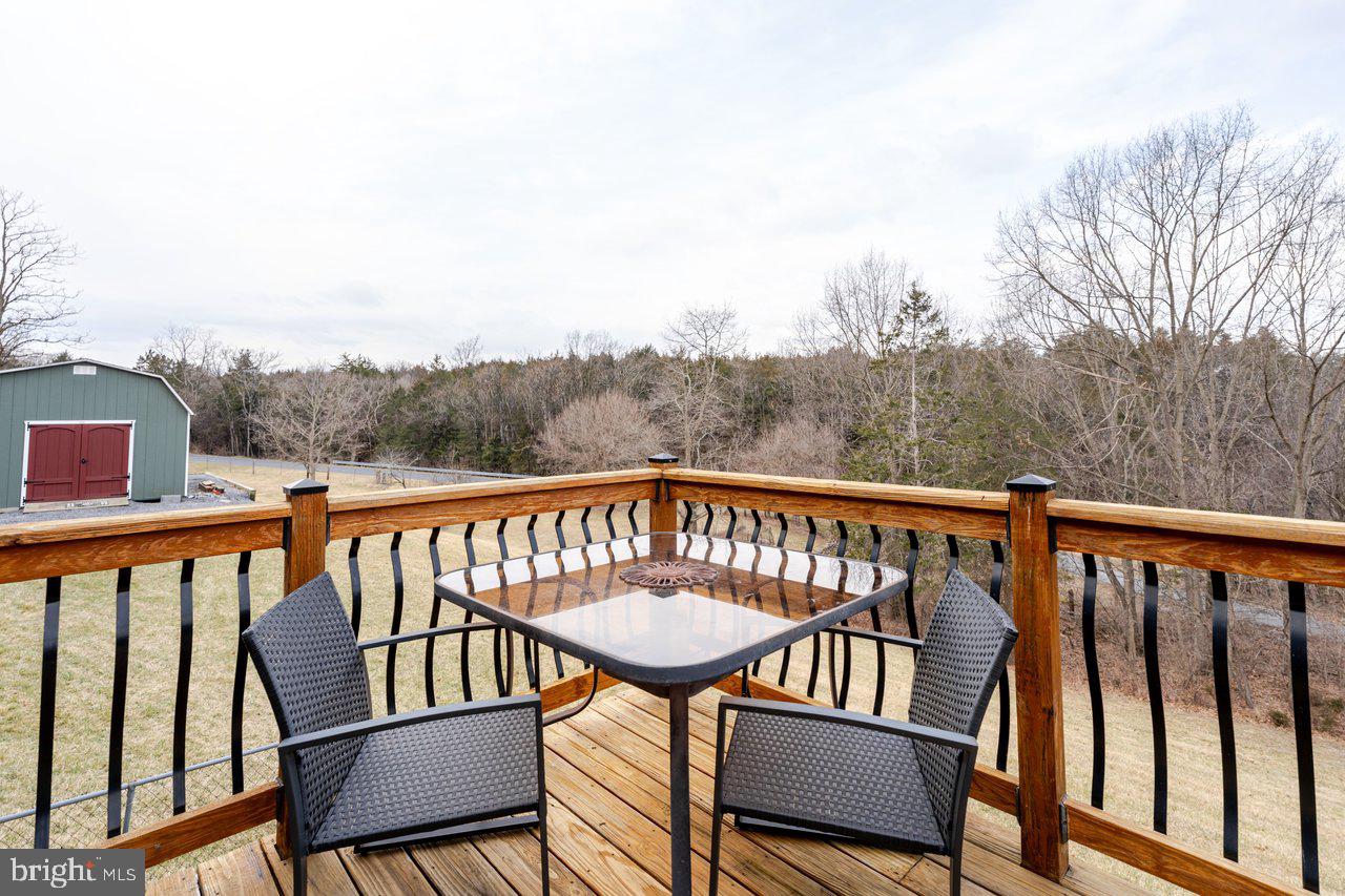 121 SPIKER LN, STRASBURG, Virginia 22657, 4 Bedrooms Bedrooms, 16 Rooms Rooms,2 BathroomsBathrooms,Residential,For sale,121 SPIKER LN,VASH2013344 MLS # VASH2013344