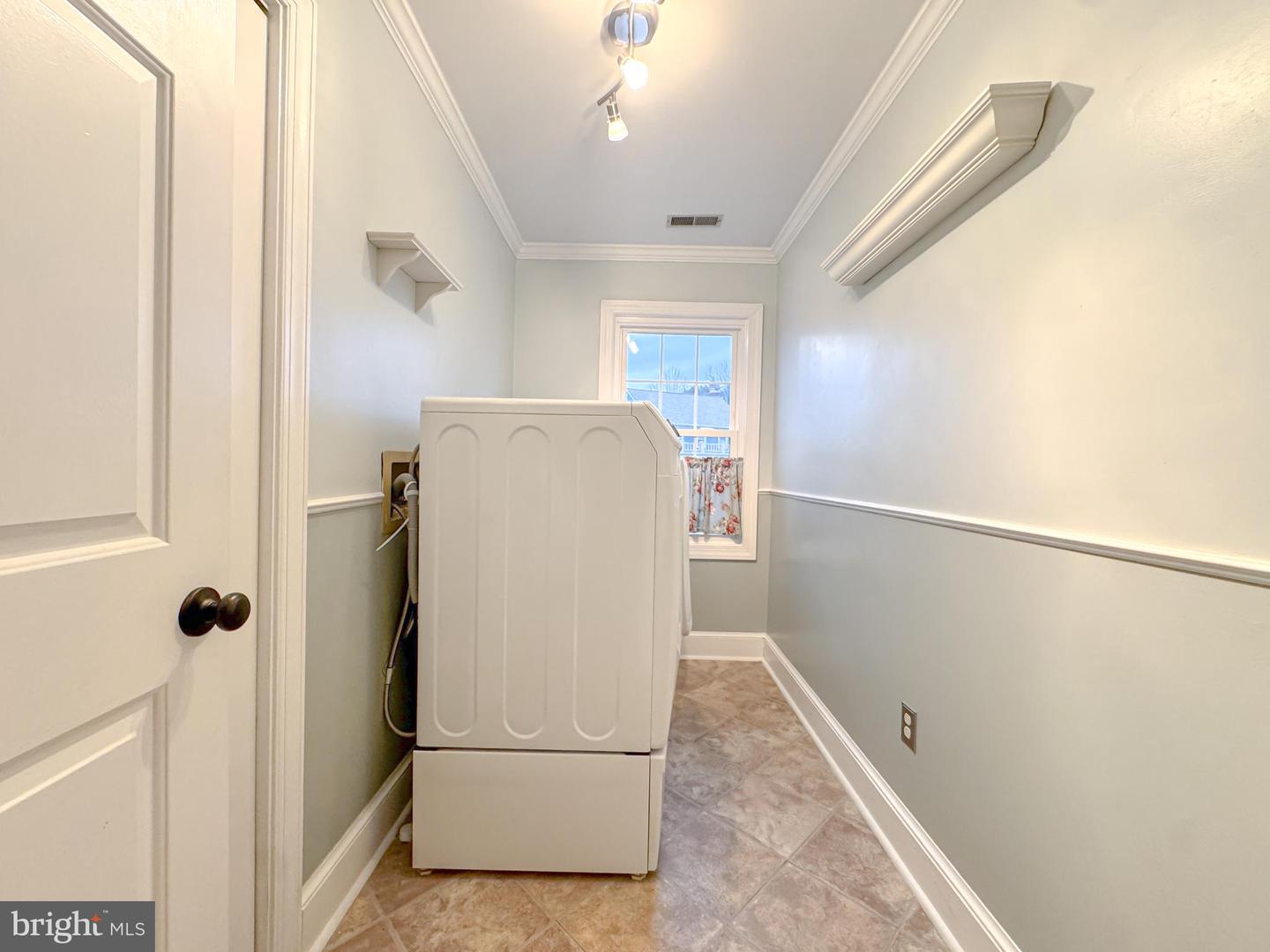 6114 N WILLOW POND DR, FREDERICKSBURG, Virginia 22407, 5 Bedrooms Bedrooms, ,2 BathroomsBathrooms,Residential,For sale,6114 N WILLOW POND DR,VASP2038554 MLS # VASP2038554