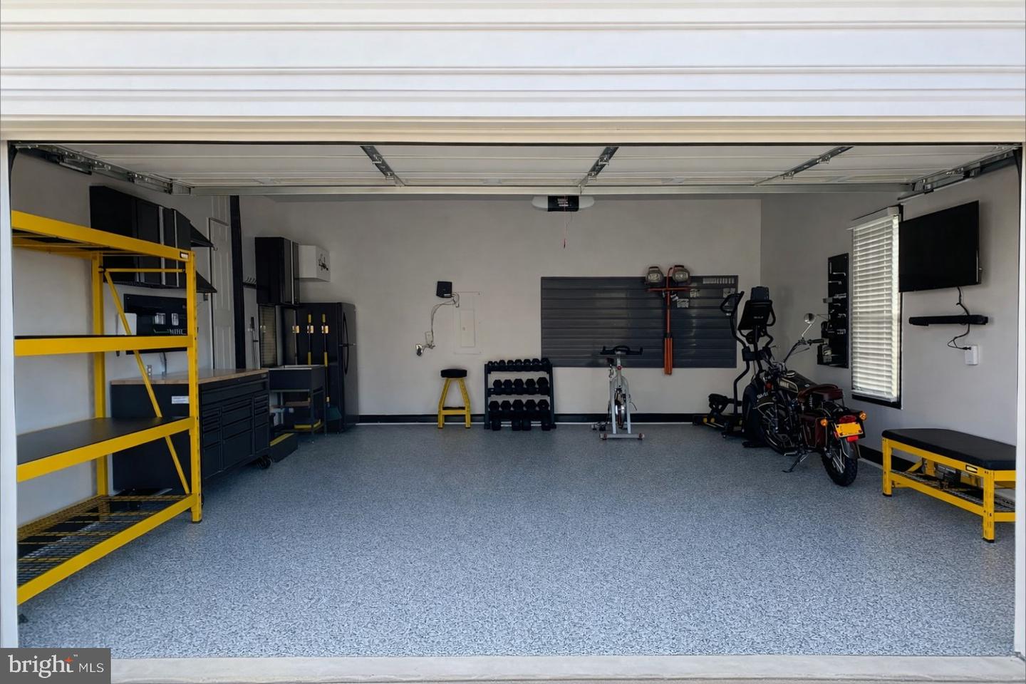 6114 N WILLOW POND DR, FREDERICKSBURG, Virginia 22407, 5 Bedrooms Bedrooms, ,2 BathroomsBathrooms,Residential,For sale,6114 N WILLOW POND DR,VASP2038554 MLS # VASP2038554