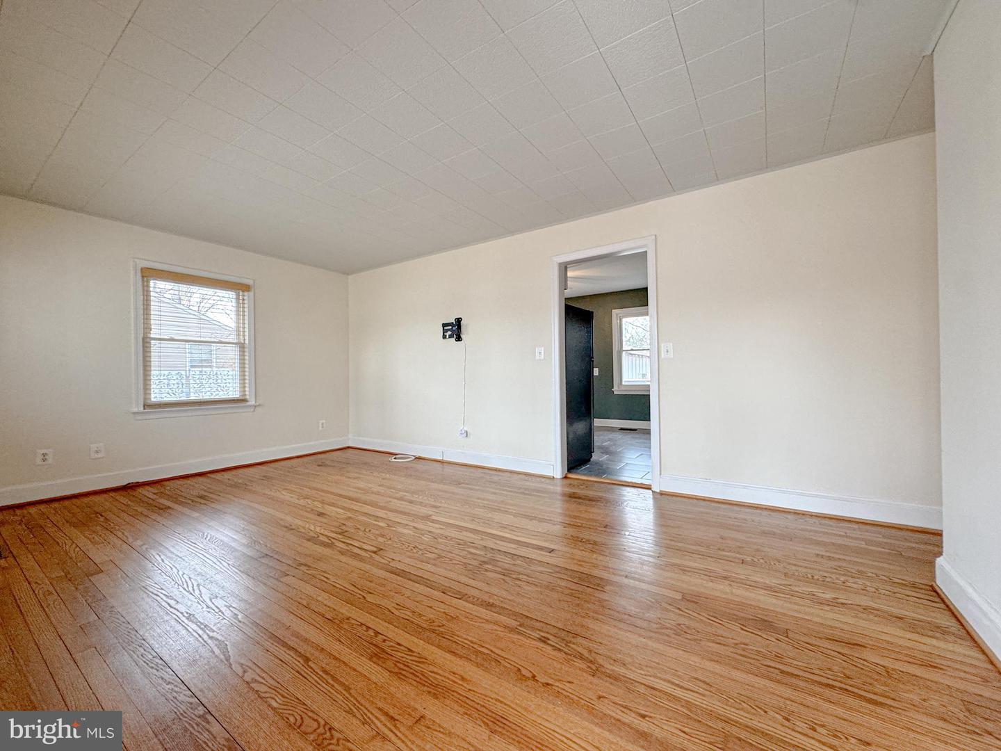 10 BLAIR RD, FREDERICKSBURG, Virginia 22405, 3 Bedrooms Bedrooms, ,1 BathroomBathrooms,Residential,For sale,10 BLAIR RD,VAST2045168 MLS # VAST2045168