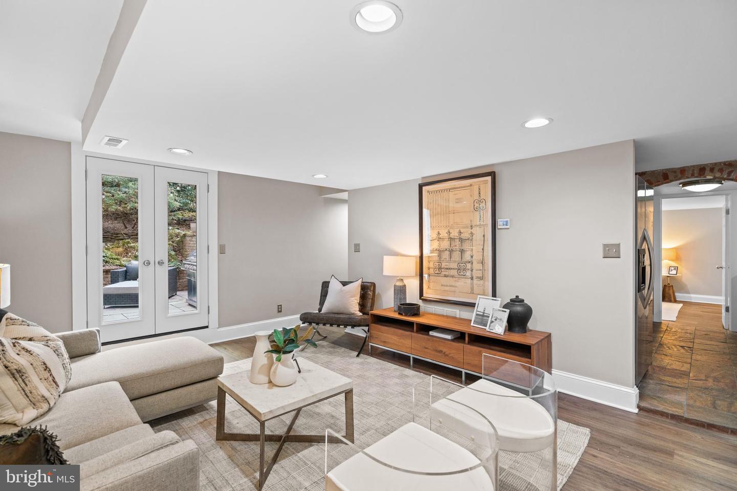 1726 17TH ST NW #B1, WASHINGTON, District Of Columbia 20009, 2 Bedrooms Bedrooms, ,2 BathroomsBathrooms,Residential,For sale,1726 17TH ST NW #B1,DCDC2241012 MLS # DCDC2241012