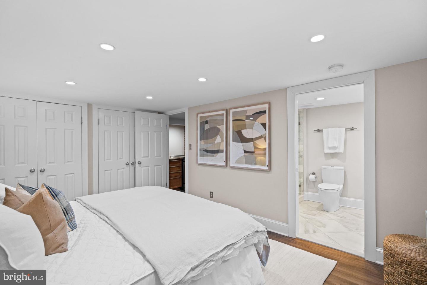 1726 17TH ST NW #B1, WASHINGTON, District Of Columbia 20009, 2 Bedrooms Bedrooms, ,2 BathroomsBathrooms,Residential,For sale,1726 17TH ST NW #B1,DCDC2241012 MLS # DCDC2241012