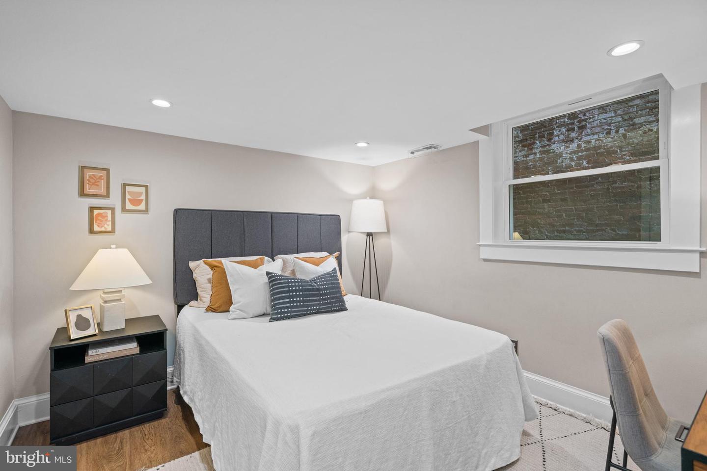 1726 17TH ST NW #B1, WASHINGTON, District Of Columbia 20009, 2 Bedrooms Bedrooms, ,2 BathroomsBathrooms,Residential,For sale,1726 17TH ST NW #B1,DCDC2241012 MLS # DCDC2241012