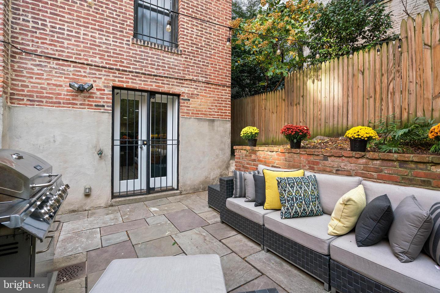 1726 17TH ST NW #B1, WASHINGTON, District Of Columbia 20009, 2 Bedrooms Bedrooms, ,2 BathroomsBathrooms,Residential,For sale,1726 17TH ST NW #B1,DCDC2241012 MLS # DCDC2241012