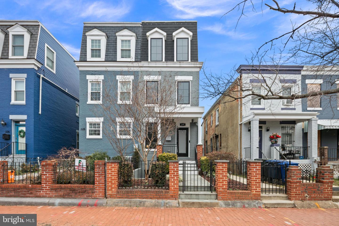 330 16TH ST SE #2, WASHINGTON, District Of Columbia 20003, 2 Bedrooms Bedrooms, ,2 BathroomsBathrooms,Residential,For sale,330 16TH ST SE #2,DCDC2241050 MLS # DCDC2241050