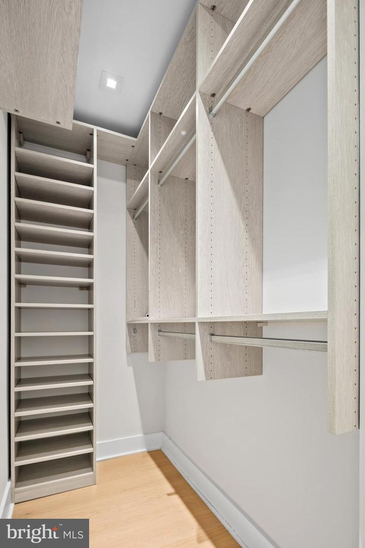 330 16TH ST SE #2, WASHINGTON, District Of Columbia 20003, 2 Bedrooms Bedrooms, ,2 BathroomsBathrooms,Residential,For sale,330 16TH ST SE #2,DCDC2241050 MLS # DCDC2241050