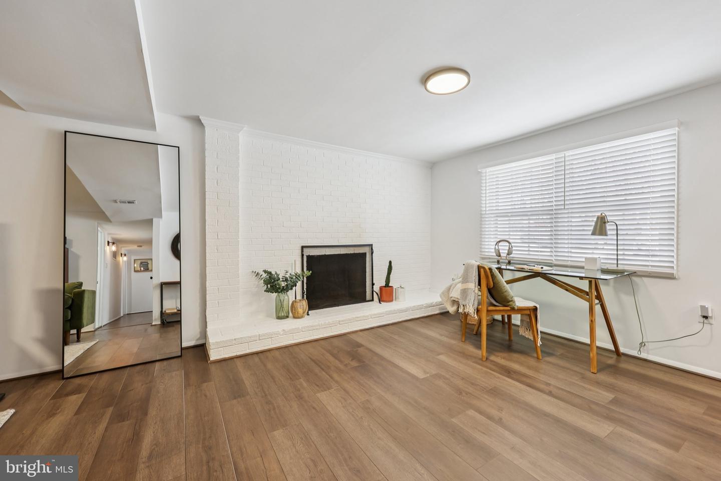 4807 KELLOGG DR, WOODBRIDGE, Virginia 22193, 4 Bedrooms Bedrooms, ,3 BathroomsBathrooms,Residential,For sale,4807 KELLOGG DR,VAPW2110636 MLS # VAPW2110636