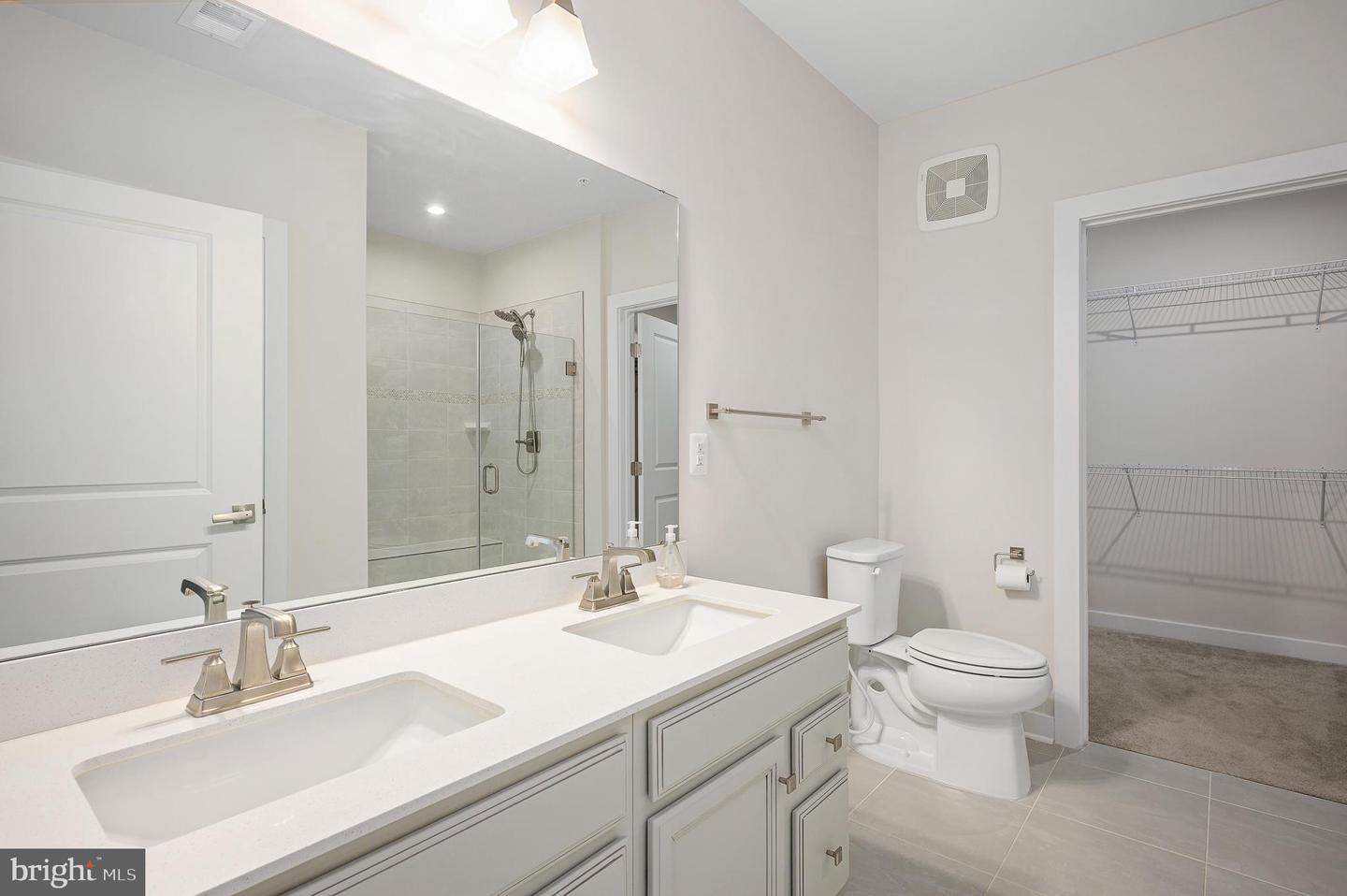 46294 MOUNT MILSTEAD TER #303, STERLING, Virginia 20164, 2 Bedrooms Bedrooms, ,2 BathroomsBathrooms,Residential,For sale,46294 MOUNT MILSTEAD TER #303,VALO2114062 MLS # VALO2114062