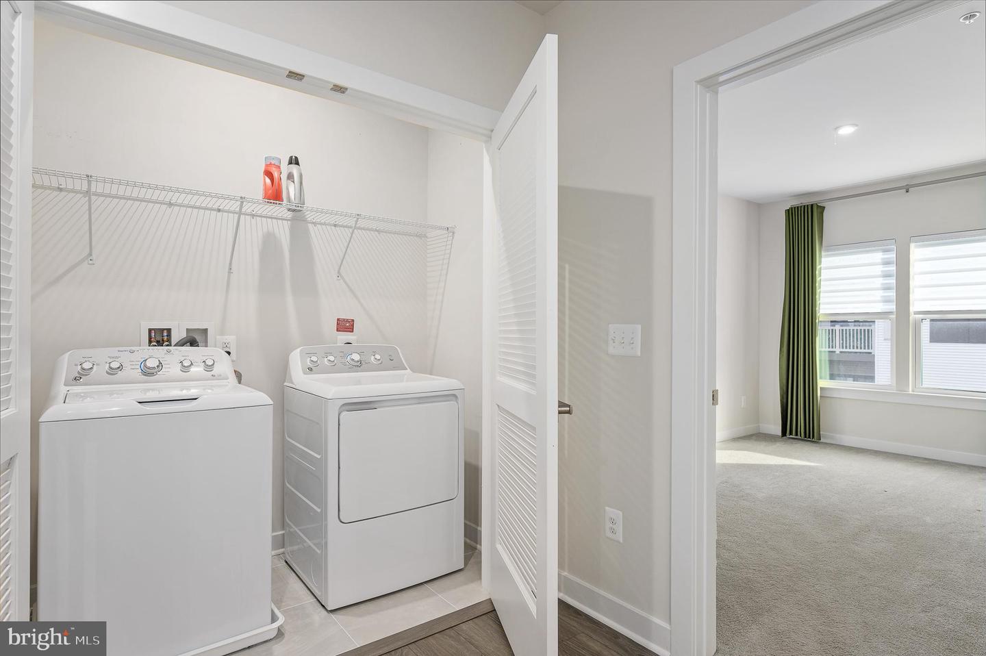 46294 MOUNT MILSTEAD TER #303, STERLING, Virginia 20164, 2 Bedrooms Bedrooms, ,2 BathroomsBathrooms,Residential,For sale,46294 MOUNT MILSTEAD TER #303,VALO2114062 MLS # VALO2114062