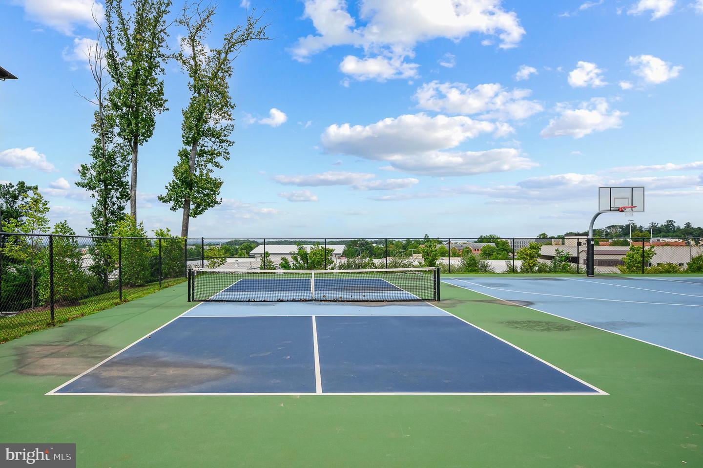 46294 MOUNT MILSTEAD TER #303, STERLING, Virginia 20164, 2 Bedrooms Bedrooms, ,2 BathroomsBathrooms,Residential,For sale,46294 MOUNT MILSTEAD TER #303,VALO2114062 MLS # VALO2114062