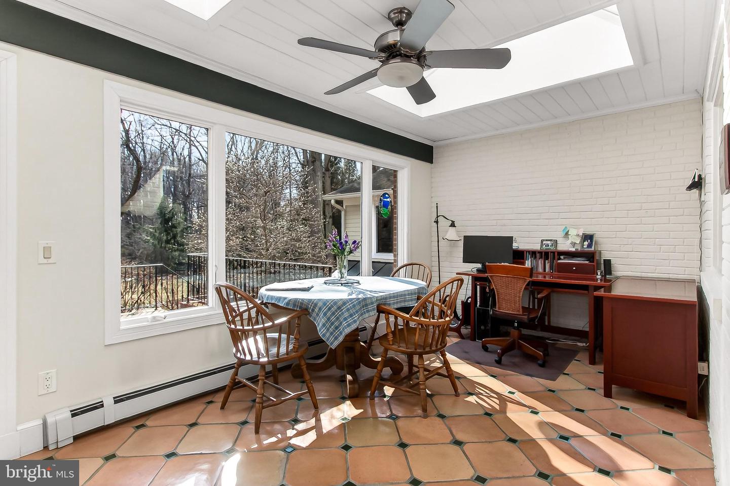 7509 WALTON LN, ANNANDALE, Virginia 22003, 4 Bedrooms Bedrooms, ,3 BathroomsBathrooms,Residential,For sale,7509 WALTON LN,VAFX2286002 MLS # VAFX2286002