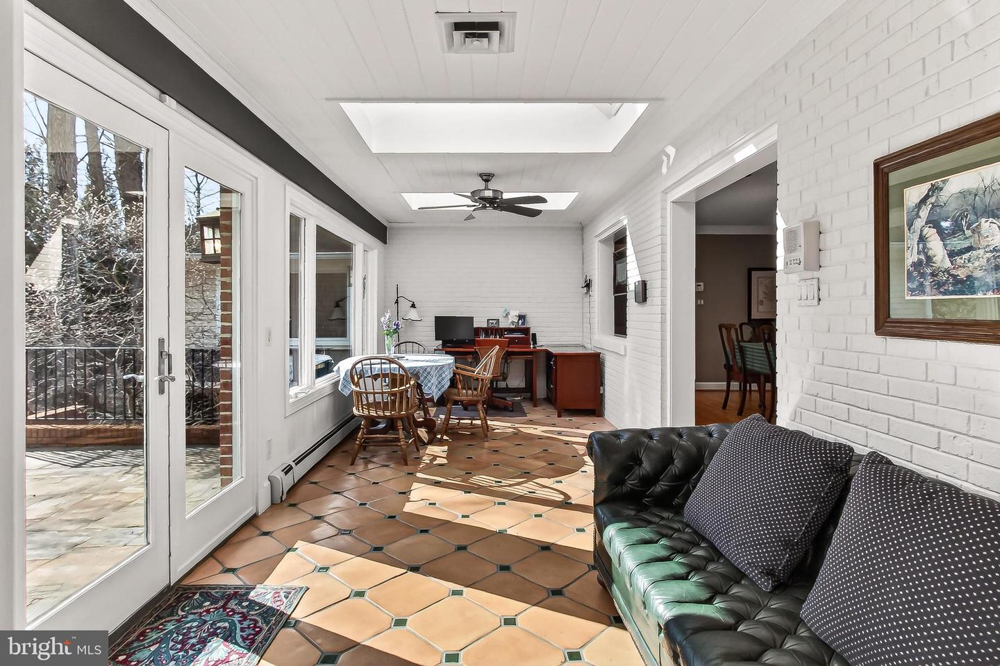 7509 WALTON LN, ANNANDALE, Virginia 22003, 4 Bedrooms Bedrooms, ,3 BathroomsBathrooms,Residential,For sale,7509 WALTON LN,VAFX2286002 MLS # VAFX2286002