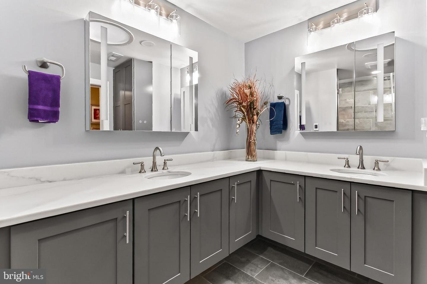 7509 WALTON LN, ANNANDALE, Virginia 22003, 4 Bedrooms Bedrooms, ,3 BathroomsBathrooms,Residential,For sale,7509 WALTON LN,VAFX2286002 MLS # VAFX2286002