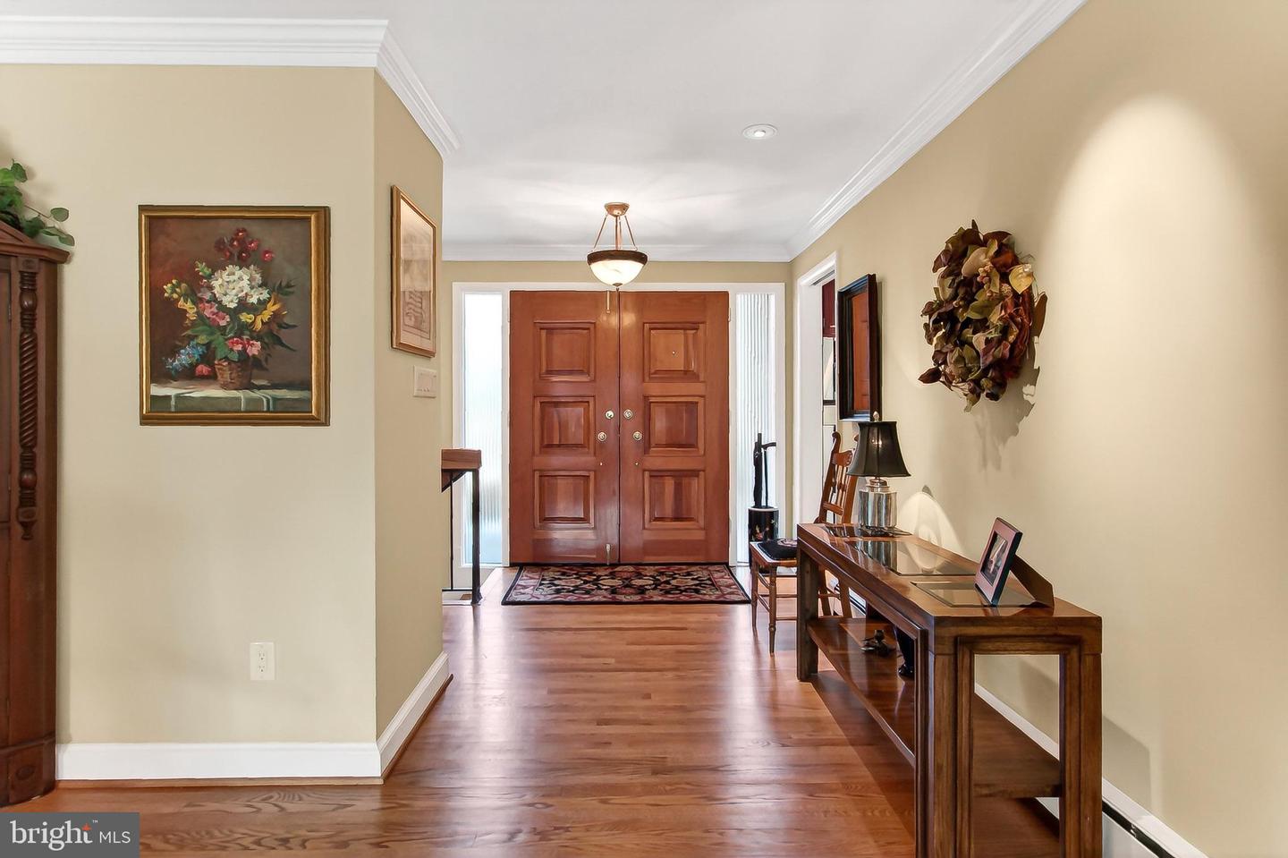 7509 WALTON LN, ANNANDALE, Virginia 22003, 4 Bedrooms Bedrooms, ,3 BathroomsBathrooms,Residential,For sale,7509 WALTON LN,VAFX2286002 MLS # VAFX2286002