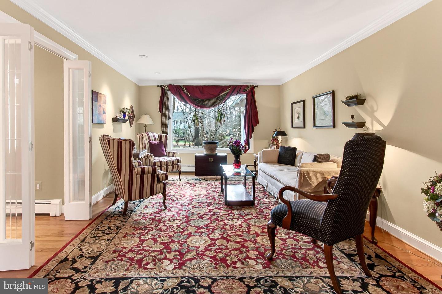 7509 WALTON LN, ANNANDALE, Virginia 22003, 4 Bedrooms Bedrooms, ,3 BathroomsBathrooms,Residential,For sale,7509 WALTON LN,VAFX2286002 MLS # VAFX2286002