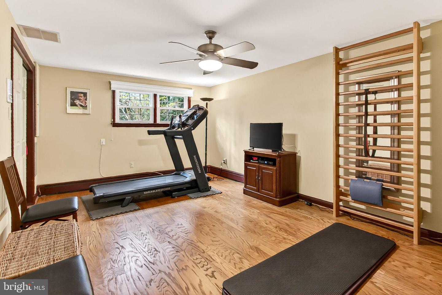 7509 WALTON LN, ANNANDALE, Virginia 22003, 4 Bedrooms Bedrooms, ,3 BathroomsBathrooms,Residential,For sale,7509 WALTON LN,VAFX2286002 MLS # VAFX2286002