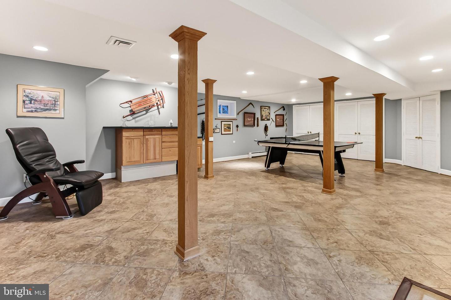 7509 WALTON LN, ANNANDALE, Virginia 22003, 4 Bedrooms Bedrooms, ,3 BathroomsBathrooms,Residential,For sale,7509 WALTON LN,VAFX2286002 MLS # VAFX2286002