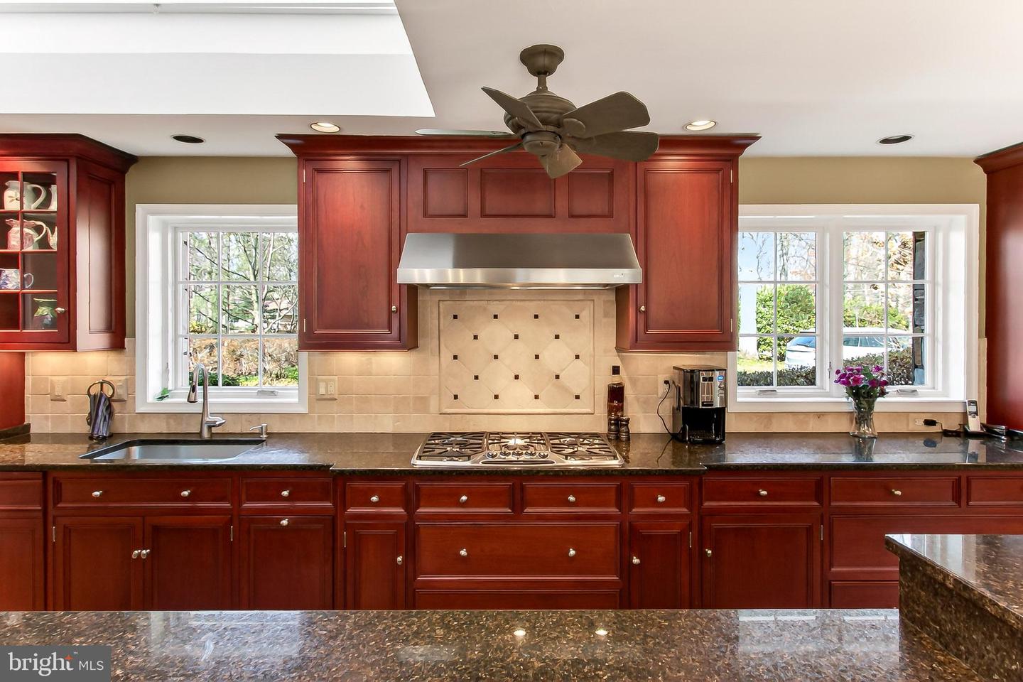 7509 WALTON LN, ANNANDALE, Virginia 22003, 4 Bedrooms Bedrooms, ,3 BathroomsBathrooms,Residential,For sale,7509 WALTON LN,VAFX2286002 MLS # VAFX2286002