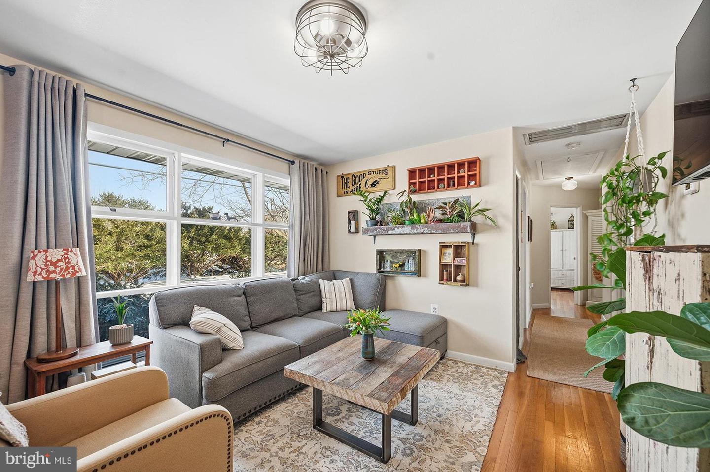 10843 HARRY BYRD HWY, BERRYVILLE, Virginia 22611, 3 Bedrooms Bedrooms, ,2 BathroomsBathrooms,Residential,For sale,10843 HARRY BYRD HWY,VACL2006336 MLS # VACL2006336