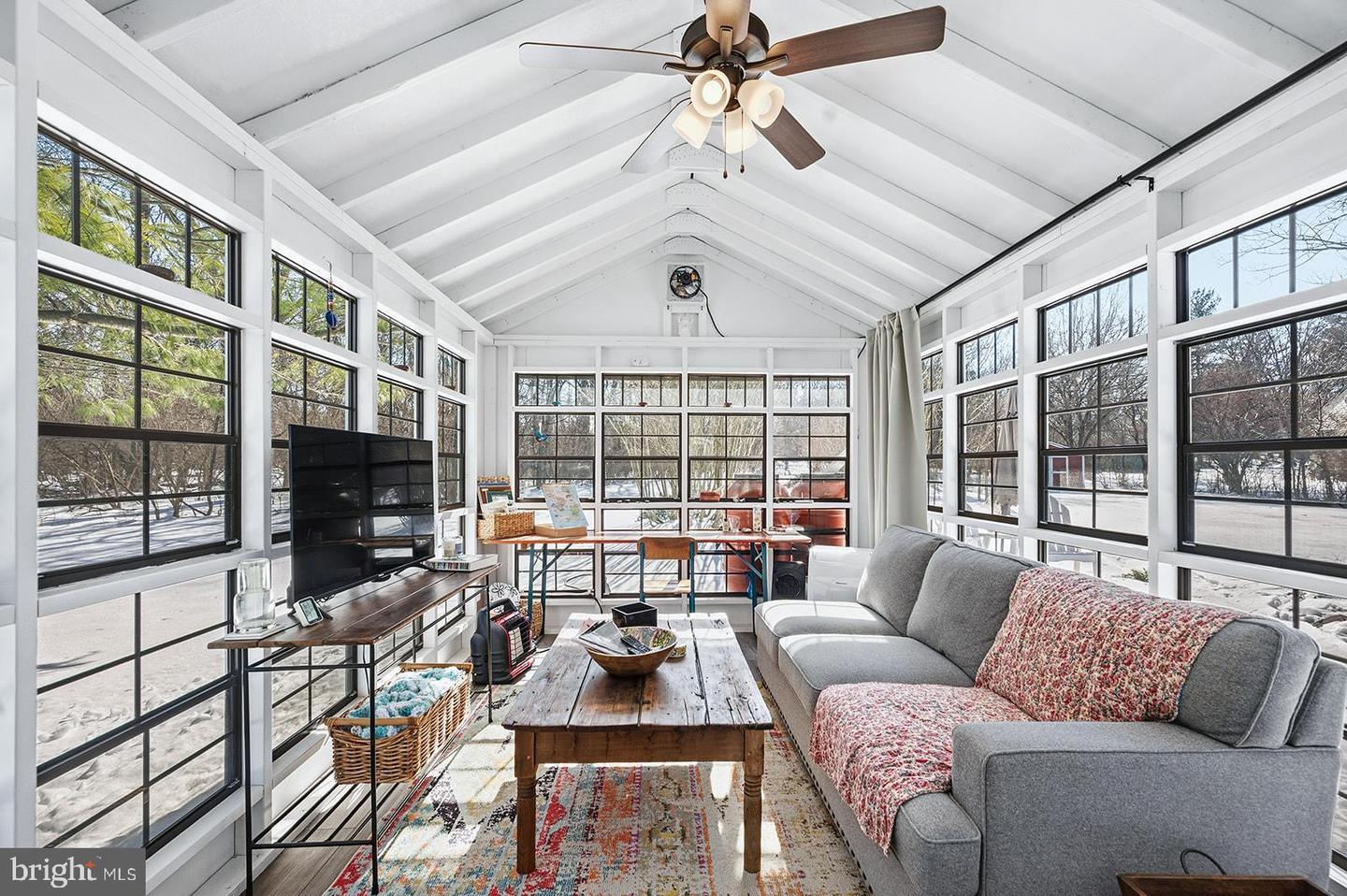 10843 HARRY BYRD HWY, BERRYVILLE, Virginia 22611, 3 Bedrooms Bedrooms, ,2 BathroomsBathrooms,Residential,For sale,10843 HARRY BYRD HWY,VACL2006336 MLS # VACL2006336