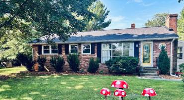 10843 HARRY BYRD HWY, BERRYVILLE, Virginia 22611, 3 Bedrooms Bedrooms, ,2 BathroomsBathrooms,Residential,For sale,10843 HARRY BYRD HWY,VACL2006336 MLS # VACL2006336