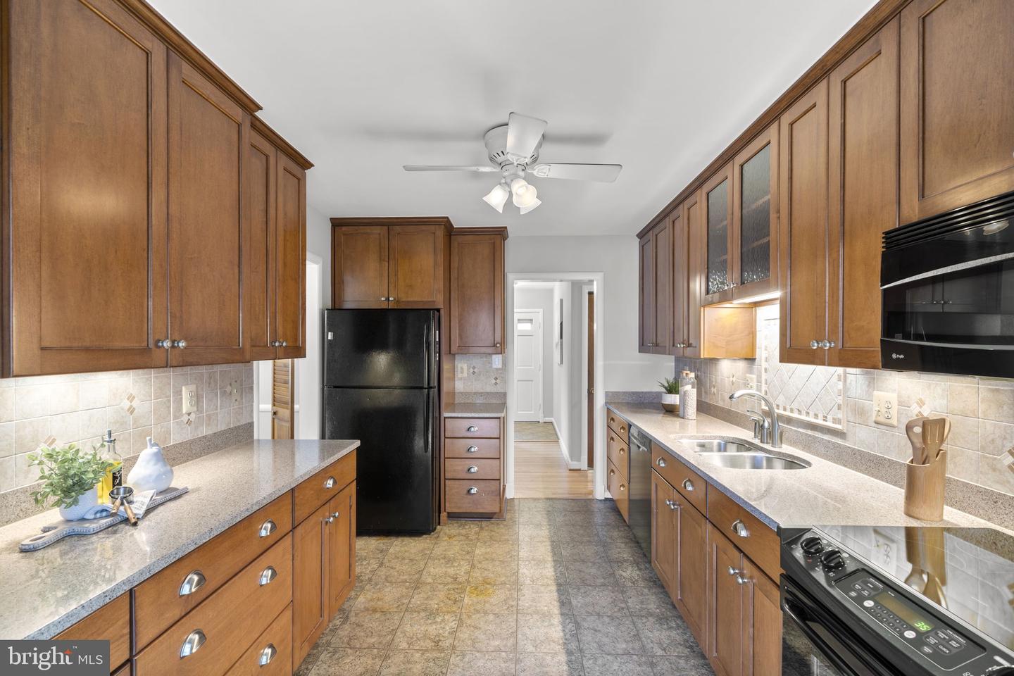 7515 FAIRWOOD LN, FALLS CHURCH, Virginia 22046, 3 Bedrooms Bedrooms, ,2 BathroomsBathrooms,Residential,For sale,7515 FAIRWOOD LN,VAFX2286822 MLS # VAFX2286822