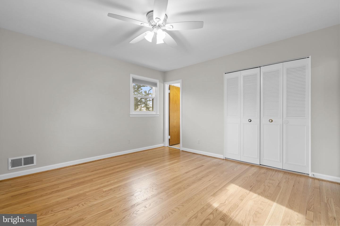 7515 FAIRWOOD LN, FALLS CHURCH, Virginia 22046, 3 Bedrooms Bedrooms, ,2 BathroomsBathrooms,Residential,For sale,7515 FAIRWOOD LN,VAFX2286822 MLS # VAFX2286822