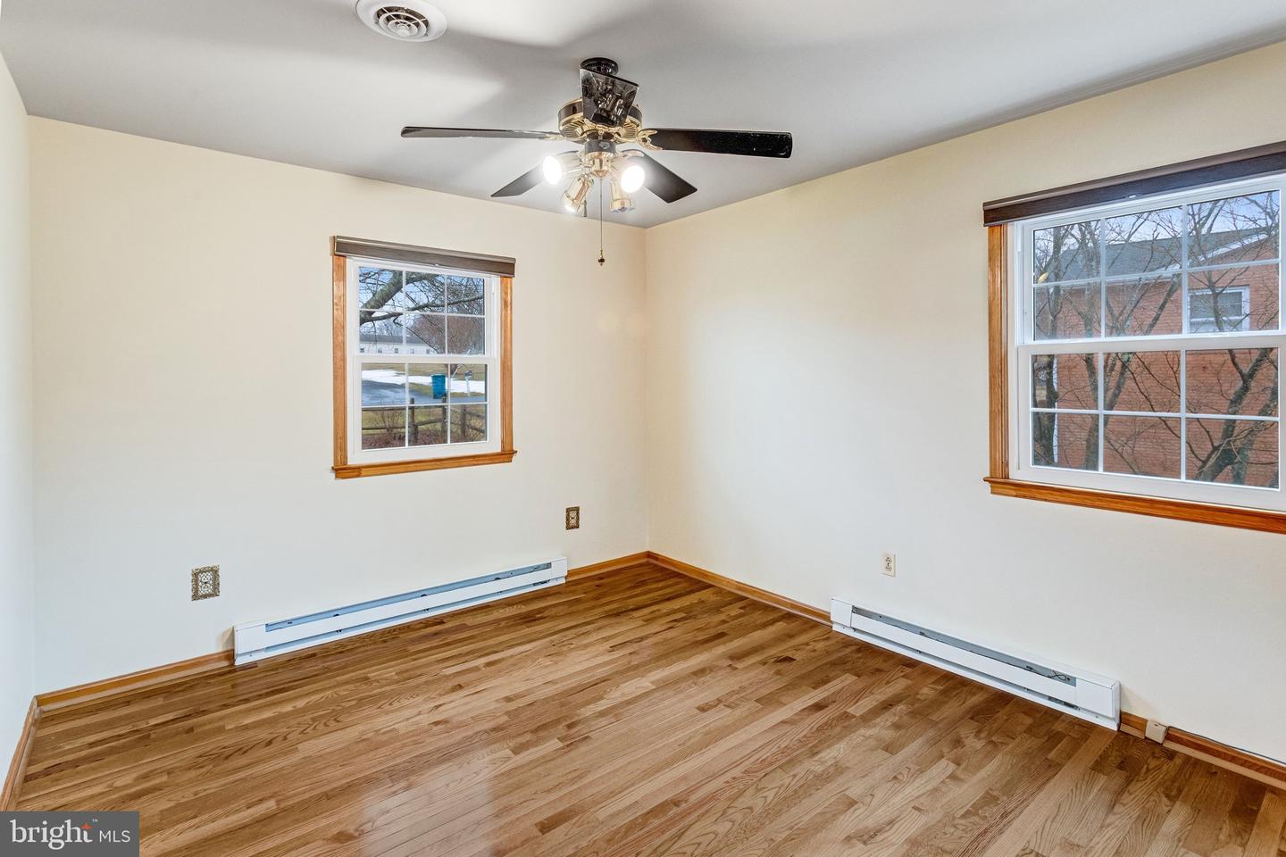 9808 EVANS FORD RD, MANASSAS, Virginia 20111, 3 Bedrooms Bedrooms, ,2 BathroomsBathrooms,Residential,For sale,9808 EVANS FORD RD,VAPW2111056 MLS # VAPW2111056