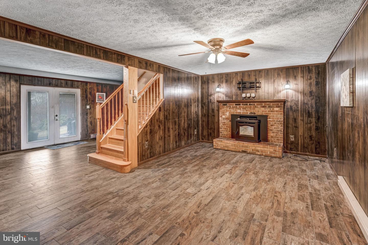 9808 EVANS FORD RD, MANASSAS, Virginia 20111, 3 Bedrooms Bedrooms, ,2 BathroomsBathrooms,Residential,For sale,9808 EVANS FORD RD,VAPW2111056 MLS # VAPW2111056