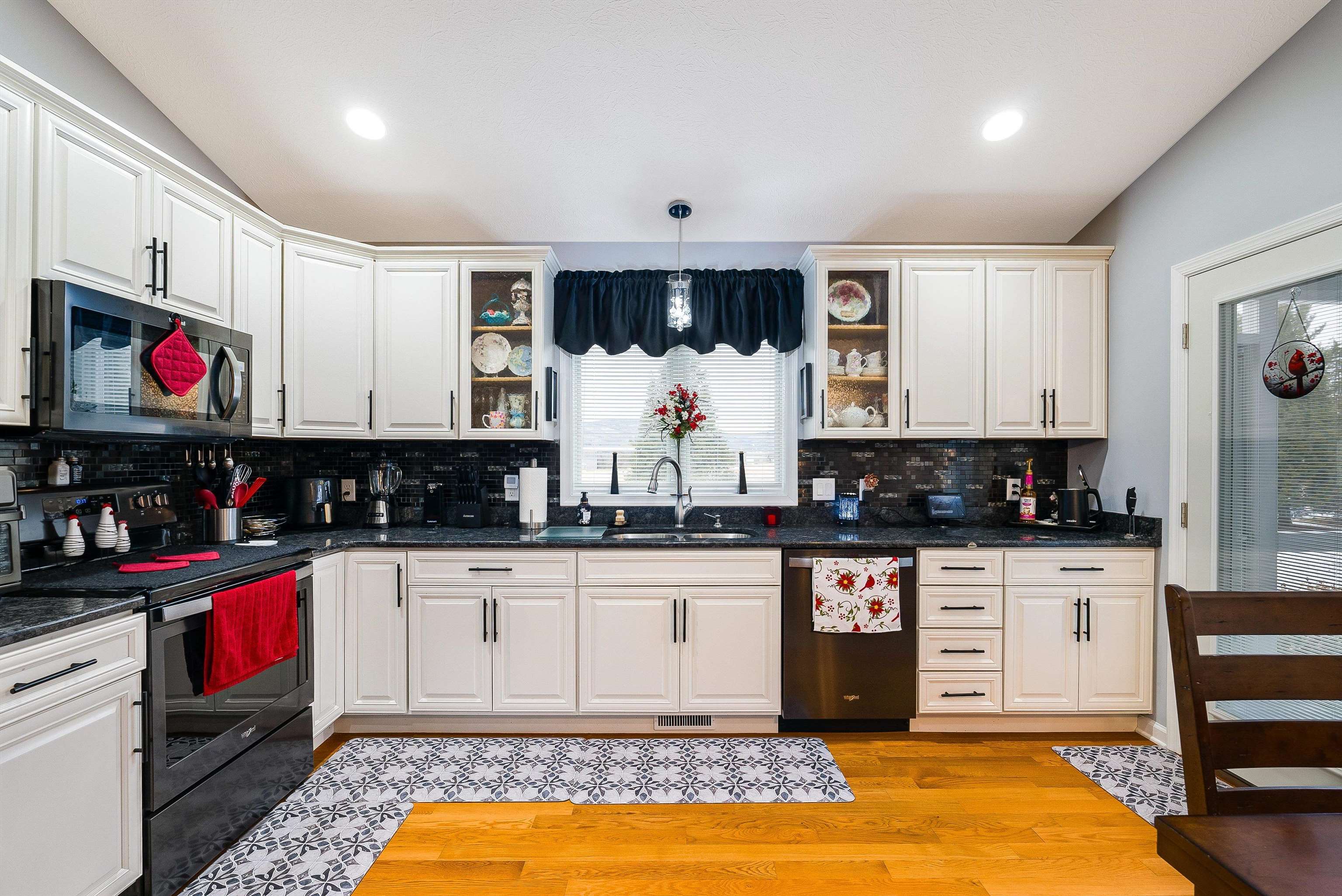 14572 DOWNEY KNOLLS DR, ELKTON, Virginia 22827, 2 Bedrooms Bedrooms, ,2 BathroomsBathrooms,Residential,14572 DOWNEY KNOLLS DR,673673 MLS # 673673