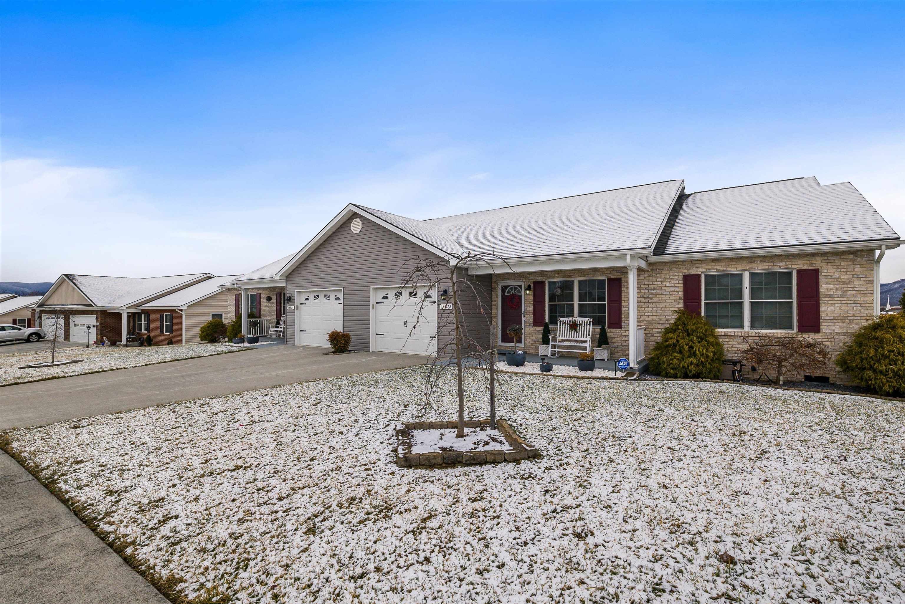 14572 DOWNEY KNOLLS DR, ELKTON, Virginia 22827, 2 Bedrooms Bedrooms, ,2 BathroomsBathrooms,Residential,14572 DOWNEY KNOLLS DR,673673 MLS # 673673