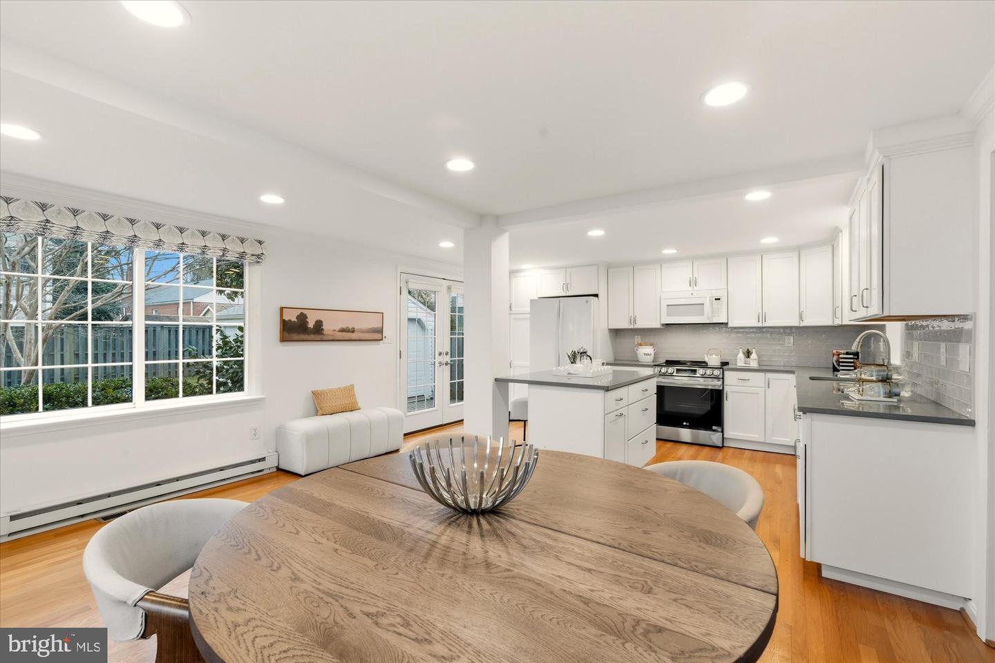 2700 CAMERON MILLS RD, ALEXANDRIA, Virginia 22302, 4 Bedrooms Bedrooms, ,3 BathroomsBathrooms,Residential,For sale,2700 CAMERON MILLS RD,VAAX2053470 MLS # VAAX2053470