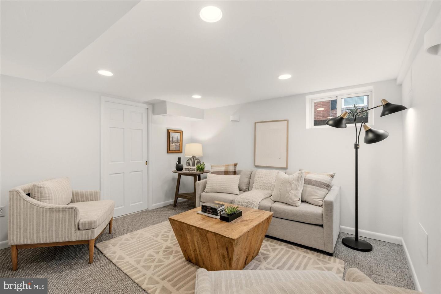 2700 CAMERON MILLS RD, ALEXANDRIA, Virginia 22302, 4 Bedrooms Bedrooms, ,3 BathroomsBathrooms,Residential,For sale,2700 CAMERON MILLS RD,VAAX2053470 MLS # VAAX2053470