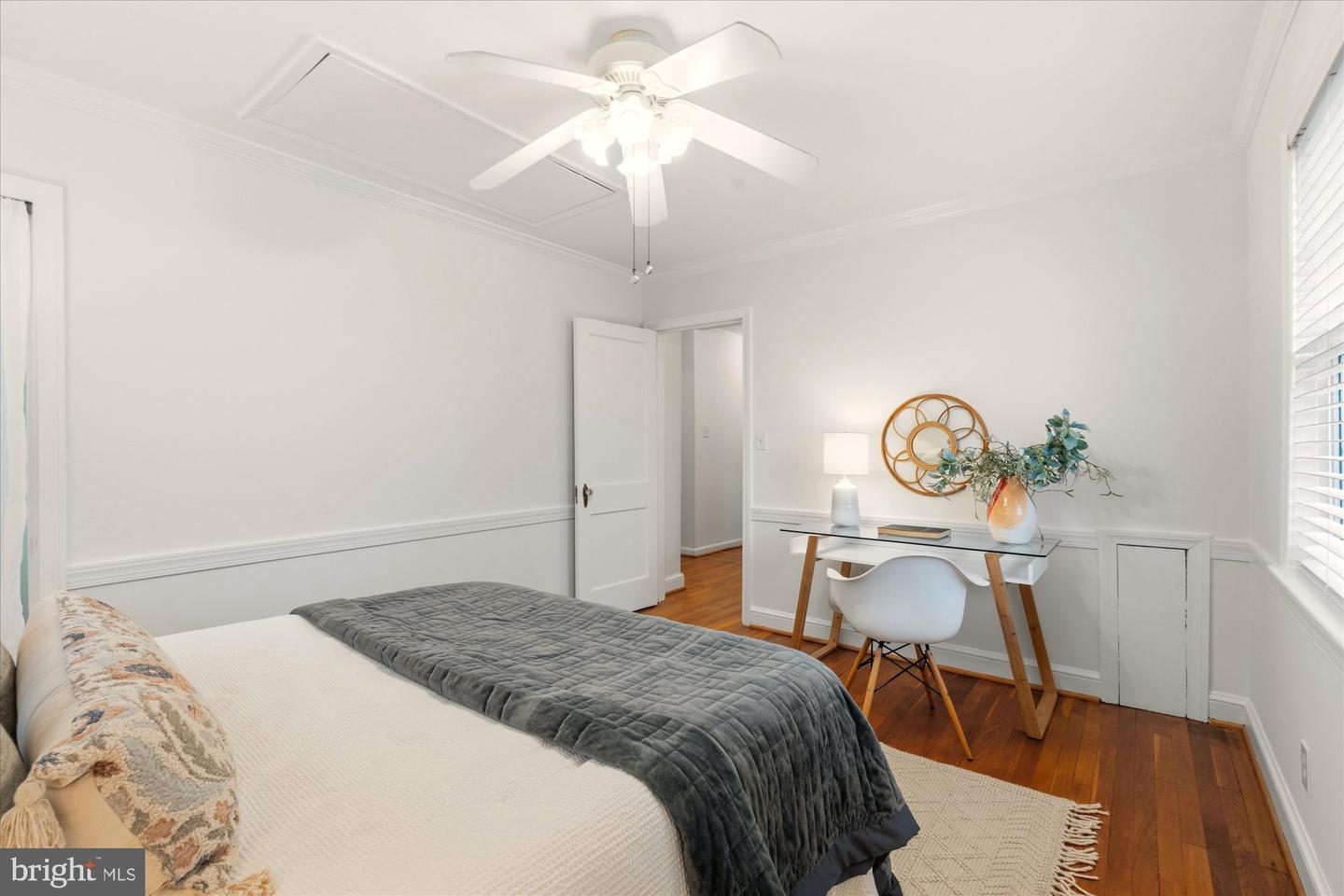 2700 CAMERON MILLS RD, ALEXANDRIA, Virginia 22302, 4 Bedrooms Bedrooms, ,3 BathroomsBathrooms,Residential,For sale,2700 CAMERON MILLS RD,VAAX2053470 MLS # VAAX2053470