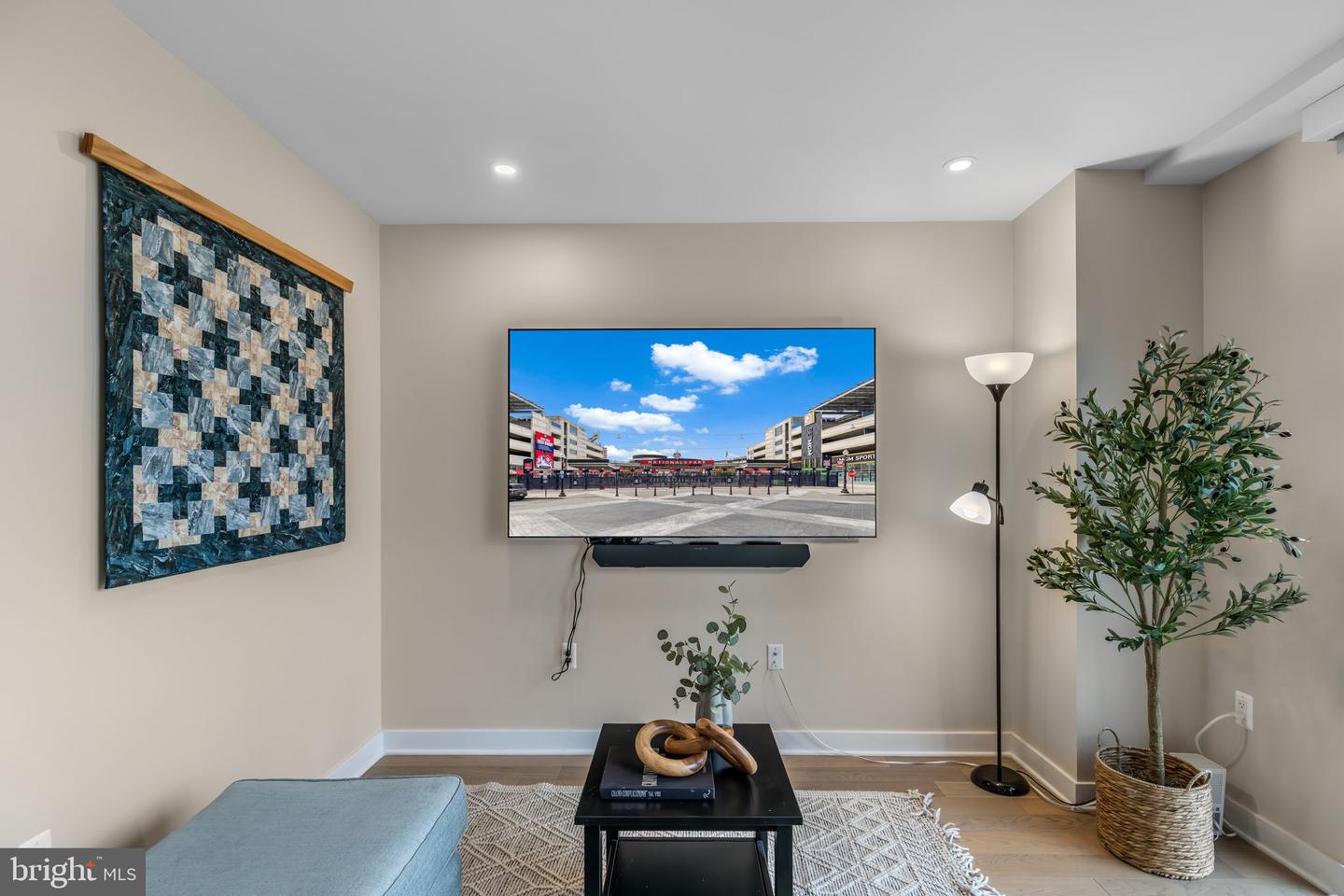 37 L ST SE #803, WASHINGTON, District Of Columbia 20003, 1 Bedroom Bedrooms, ,1 BathroomBathrooms,Residential,For sale,37 L ST SE #803,DCDC2243084 MLS # DCDC2243084 37 L ST SE #803, WASHINGTON, District Of Columbia 20003, 1 Bedroom Bedrooms, ,1 BathroomBathrooms,Residential,For sale,37 L ST SE #803,DCDC2243084 MLS # DCDC2243084