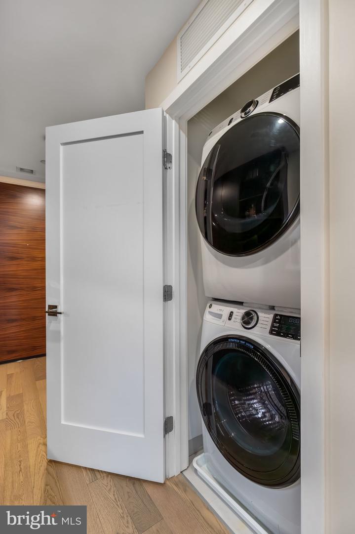 37 L ST SE #803, WASHINGTON, District Of Columbia 20003, 1 Bedroom Bedrooms, ,1 BathroomBathrooms,Residential,For sale,37 L ST SE #803,DCDC2243084 MLS # DCDC2243084 37 L ST SE #803, WASHINGTON, District Of Columbia 20003, 1 Bedroom Bedrooms, ,1 BathroomBathrooms,Residential,For sale,37 L ST SE #803,DCDC2243084 MLS # DCDC2243084