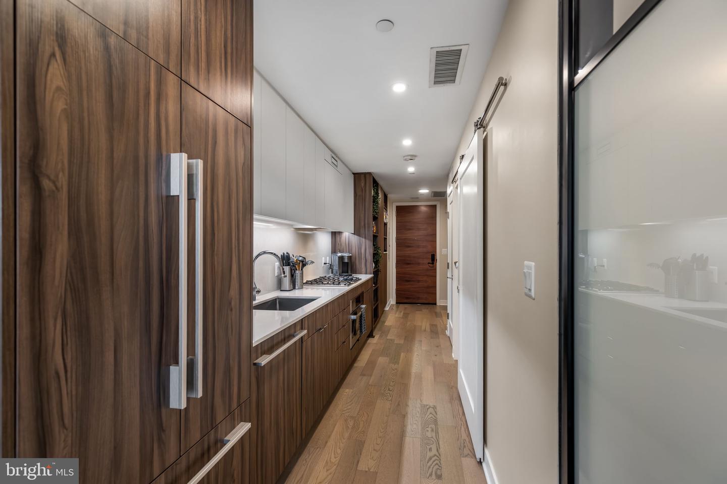 37 L ST SE #803, WASHINGTON, District Of Columbia 20003, 1 Bedroom Bedrooms, ,1 BathroomBathrooms,Residential,For sale,37 L ST SE #803,DCDC2243084 MLS # DCDC2243084 37 L ST SE #803, WASHINGTON, District Of Columbia 20003, 1 Bedroom Bedrooms, ,1 BathroomBathrooms,Residential,For sale,37 L ST SE #803,DCDC2243084 MLS # DCDC2243084