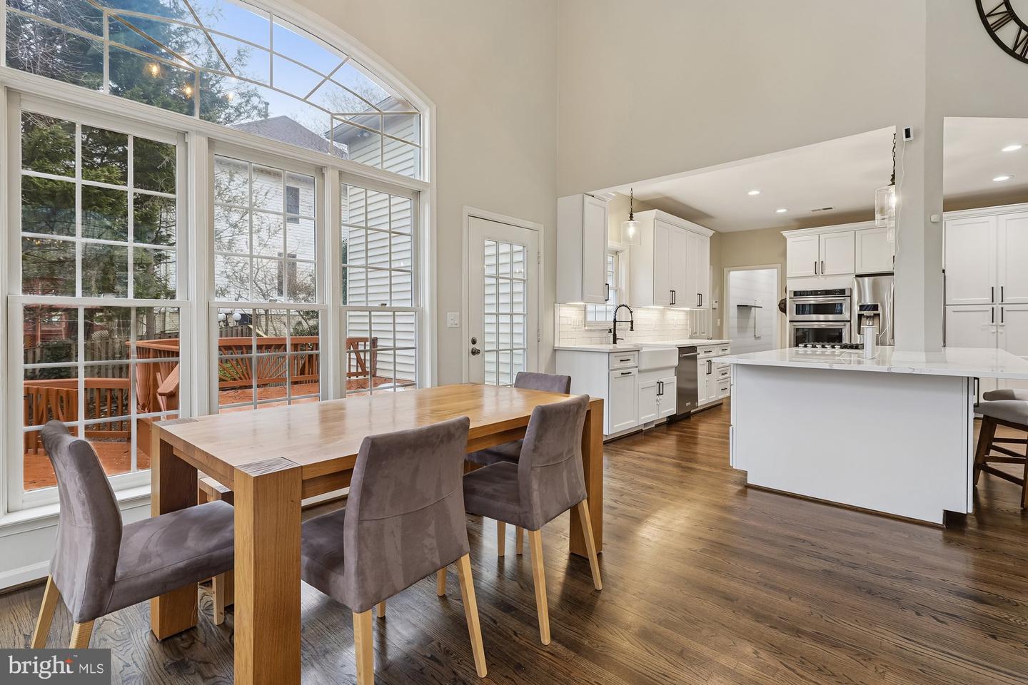 8514 OAK CHASE CIR, FAIRFAX STATION, Virginia 22039, 6 Bedrooms Bedrooms, ,4 BathroomsBathrooms,Residential,For sale,8514 OAK CHASE CIR,VAFX2287482 MLS # VAFX2287482