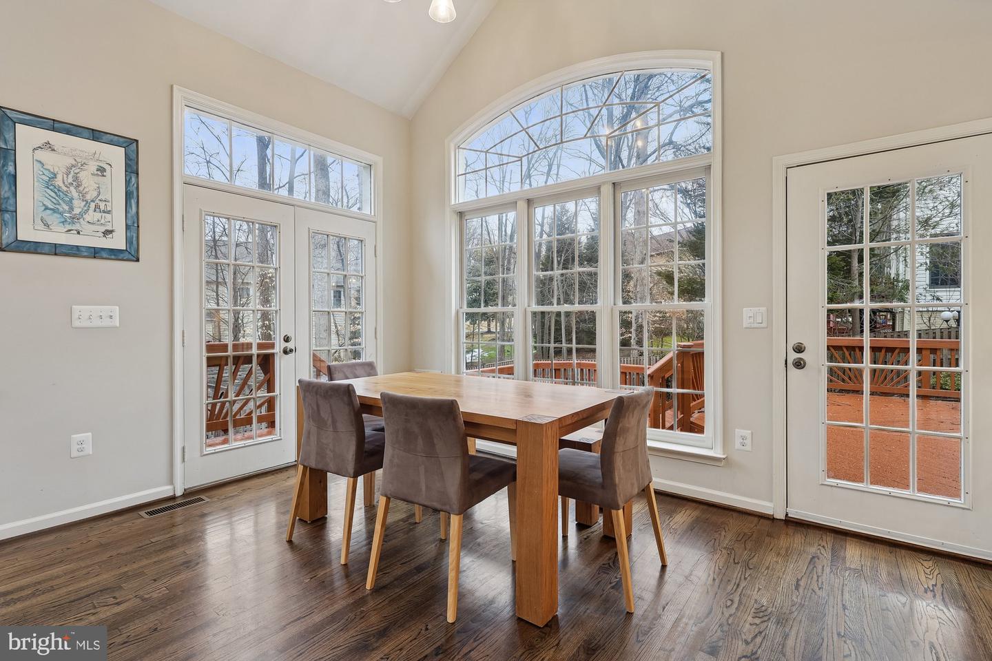 8514 OAK CHASE CIR, FAIRFAX STATION, Virginia 22039, 6 Bedrooms Bedrooms, ,4 BathroomsBathrooms,Residential,For sale,8514 OAK CHASE CIR,VAFX2287482 MLS # VAFX2287482