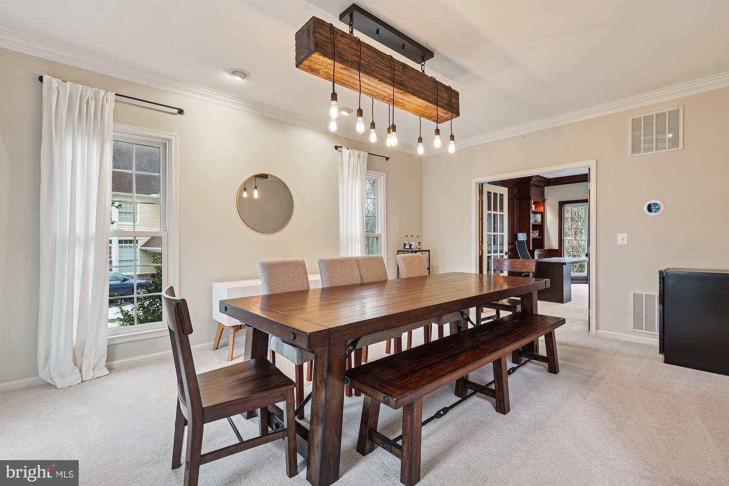 8514 OAK CHASE CIR, FAIRFAX STATION, Virginia 22039, 6 Bedrooms Bedrooms, ,4 BathroomsBathrooms,Residential,For sale,8514 OAK CHASE CIR,VAFX2287482 MLS # VAFX2287482